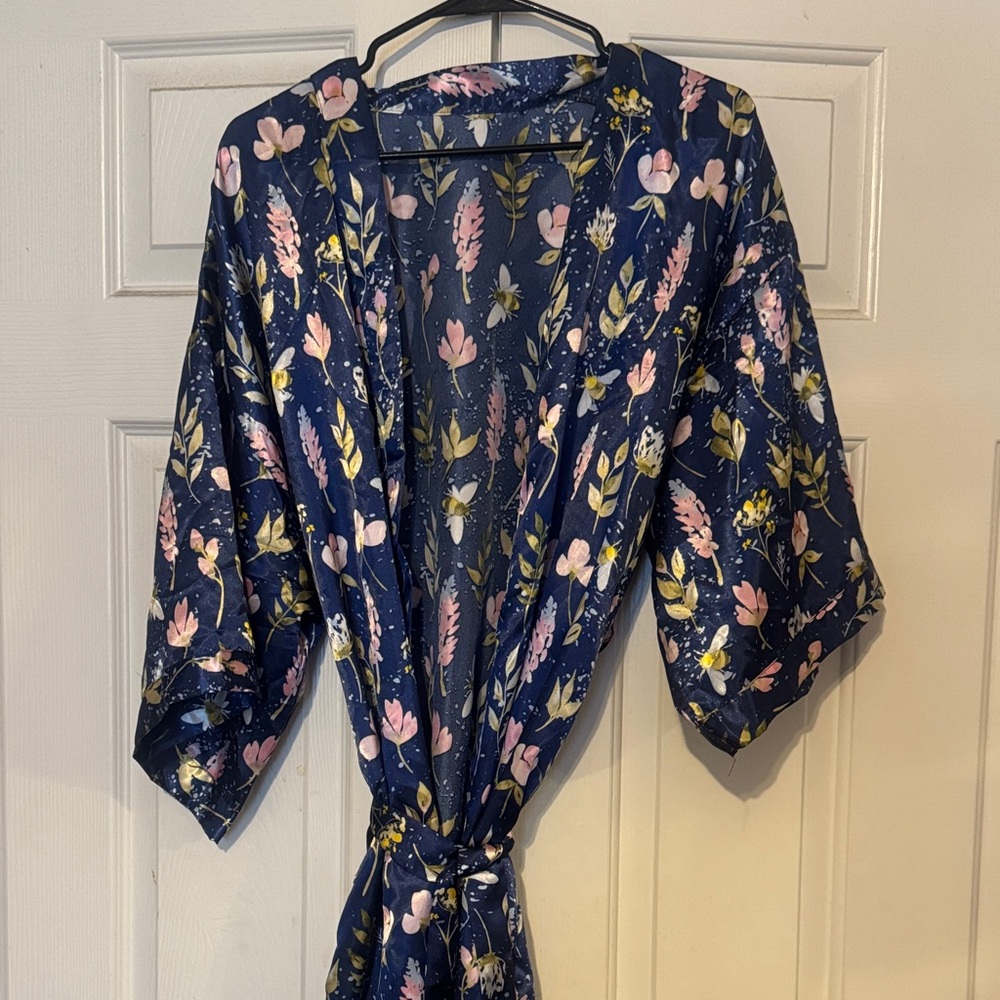 Floral Kimono Robe in Navy and Pink